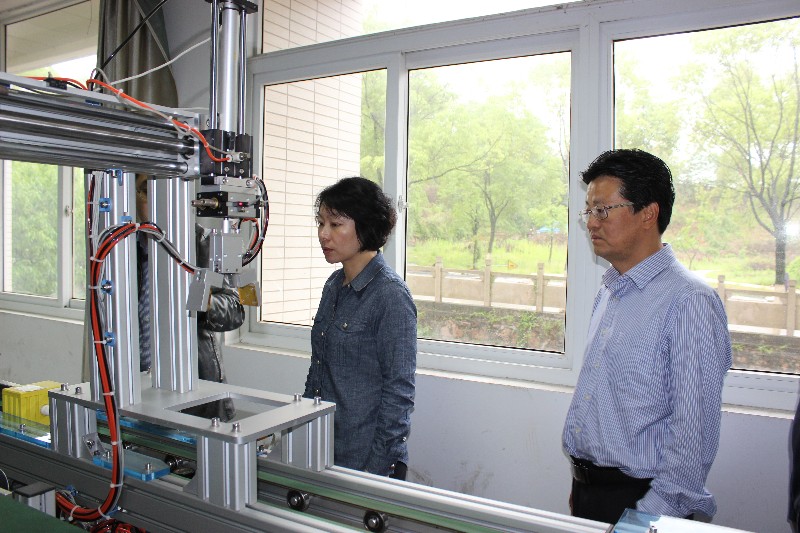 img_1100_17914.jpg img_1100_17914.jpg